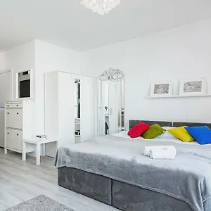 Apartament Moonlight2 By Renters, Warszawa