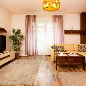 Apartament Hoża By Renters, Warszawa